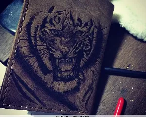 Ví da nam handmade - tattoo hổ