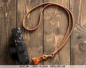 Dây đeo máy ảnh cầm tay